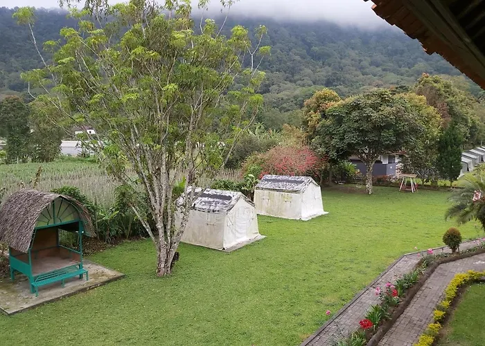 Hostal Wisma Nangun Kerti *